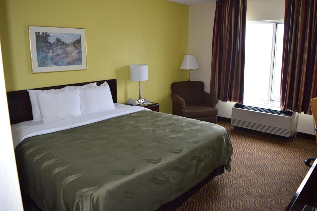 Quality Inn Rocky Mount Esterno foto