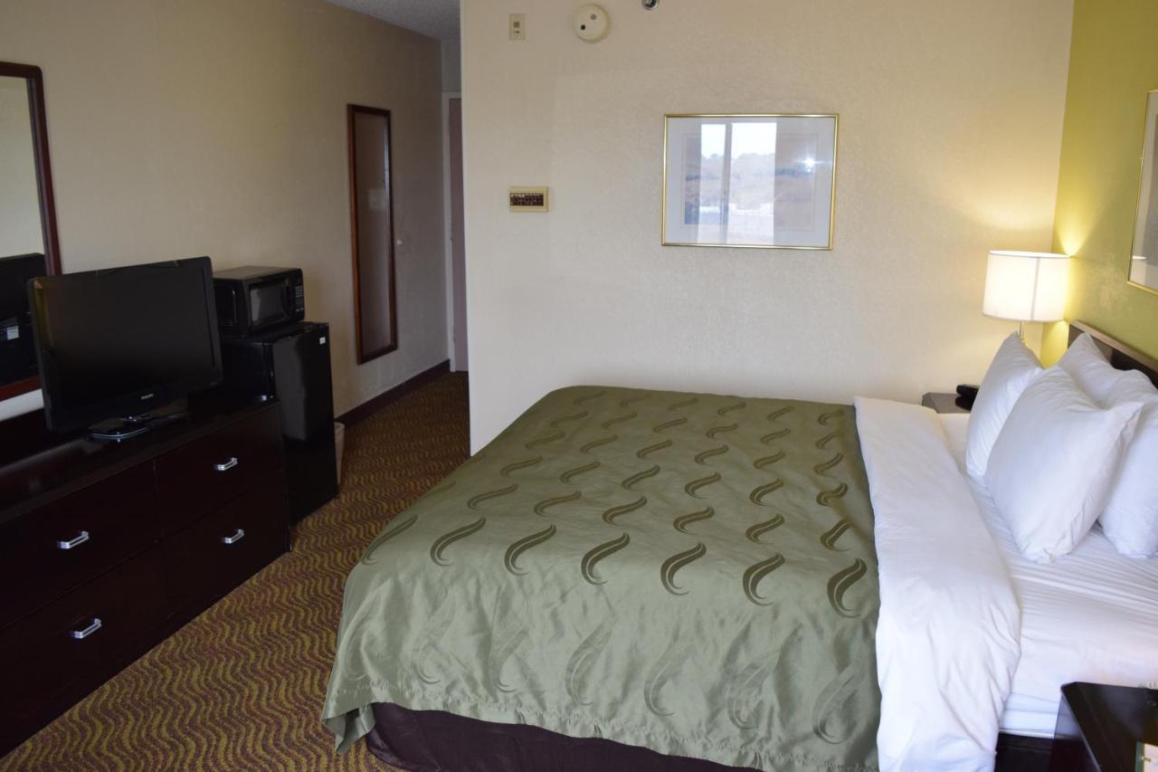 Quality Inn Rocky Mount Esterno foto