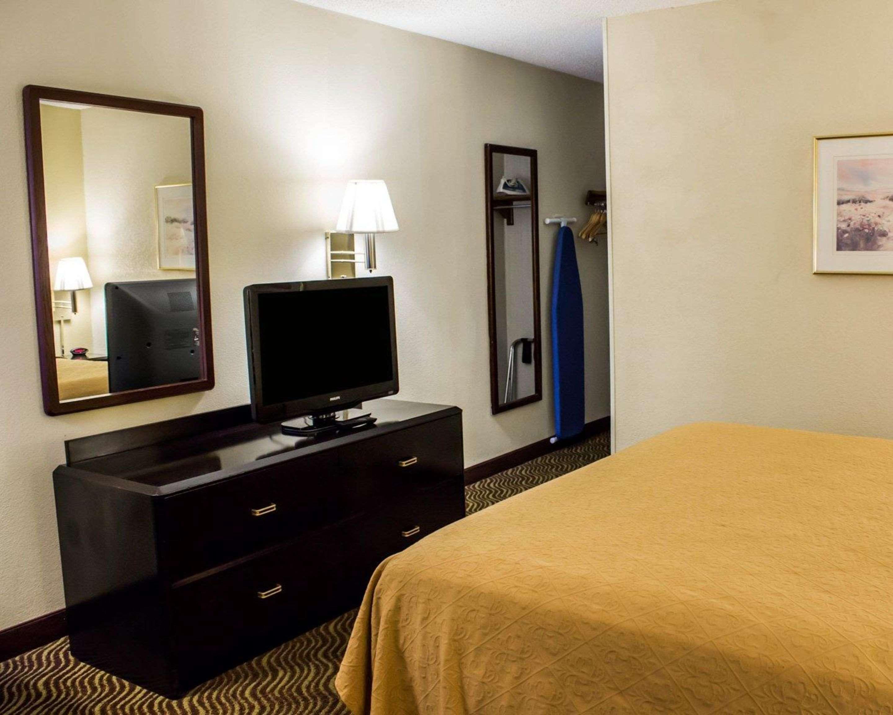 Quality Inn Rocky Mount Esterno foto