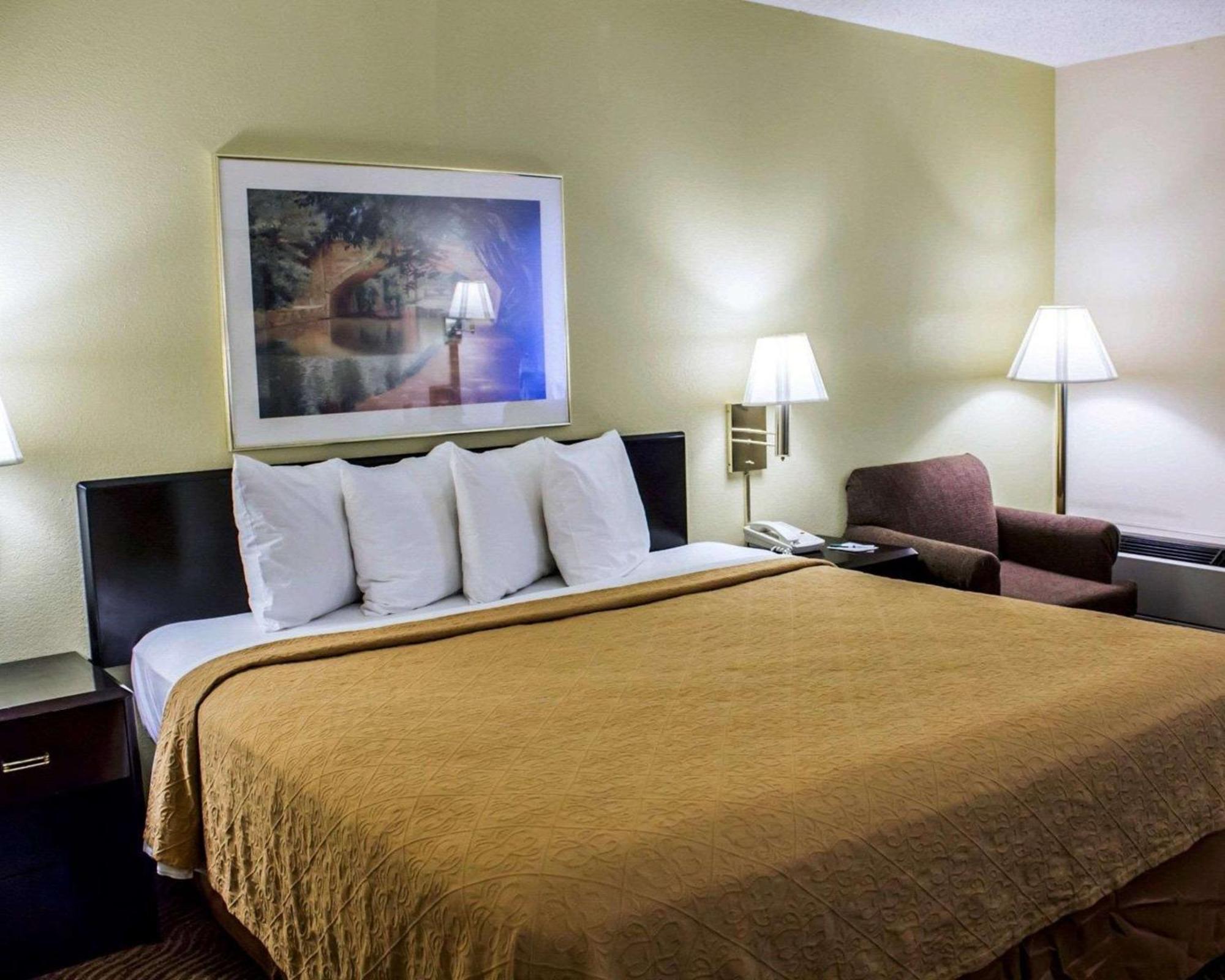 Quality Inn Rocky Mount Esterno foto