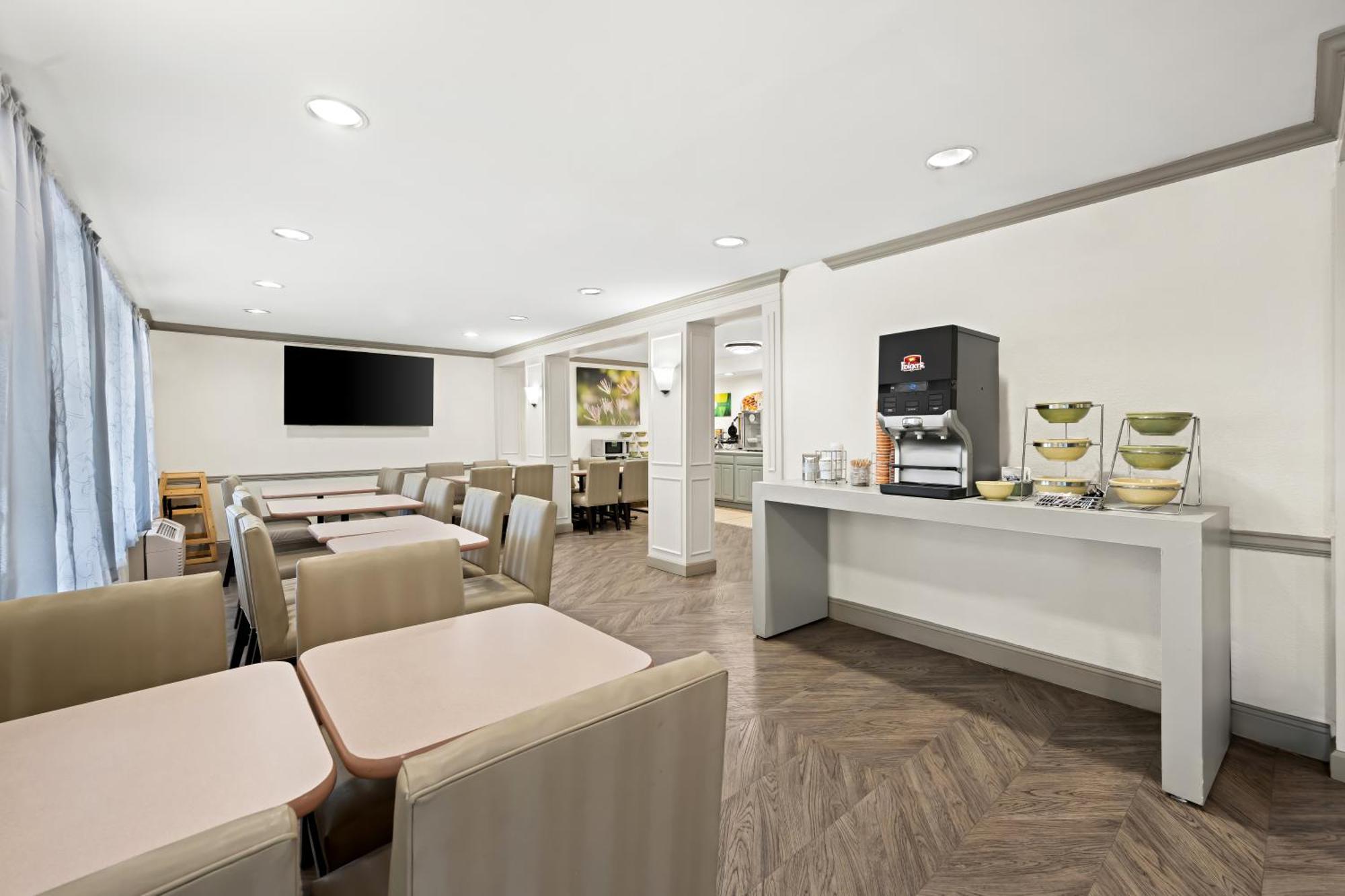 Quality Inn Rocky Mount Esterno foto